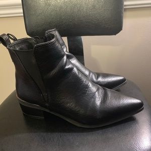 London Rebel Chelsea Boot- black, size 7
